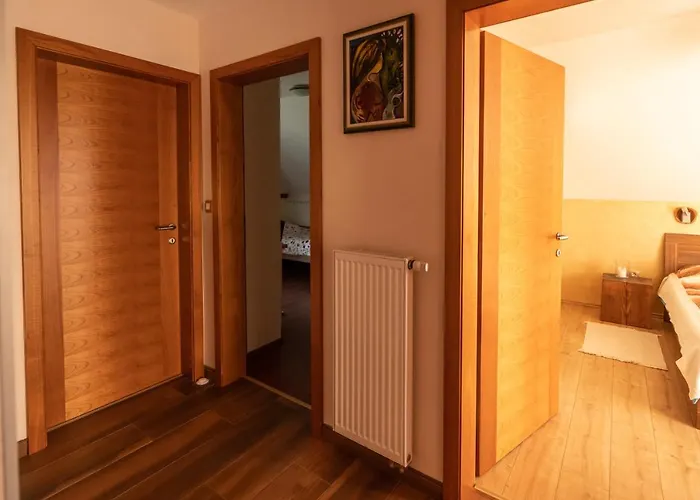 Casa de Férias Razglednik Logatec